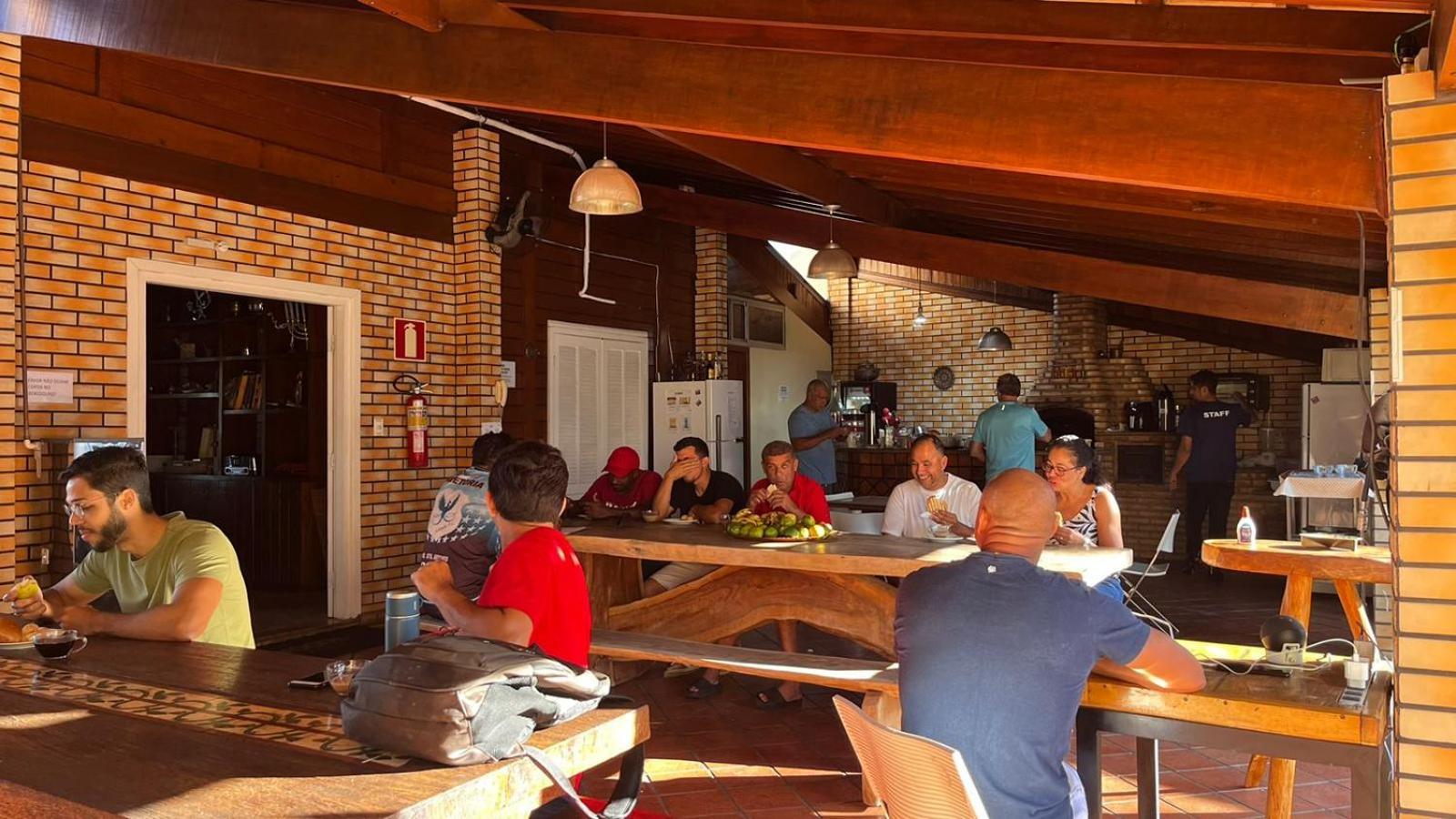 Woods Hostel 贝洛哈里桑塔 外观 照片