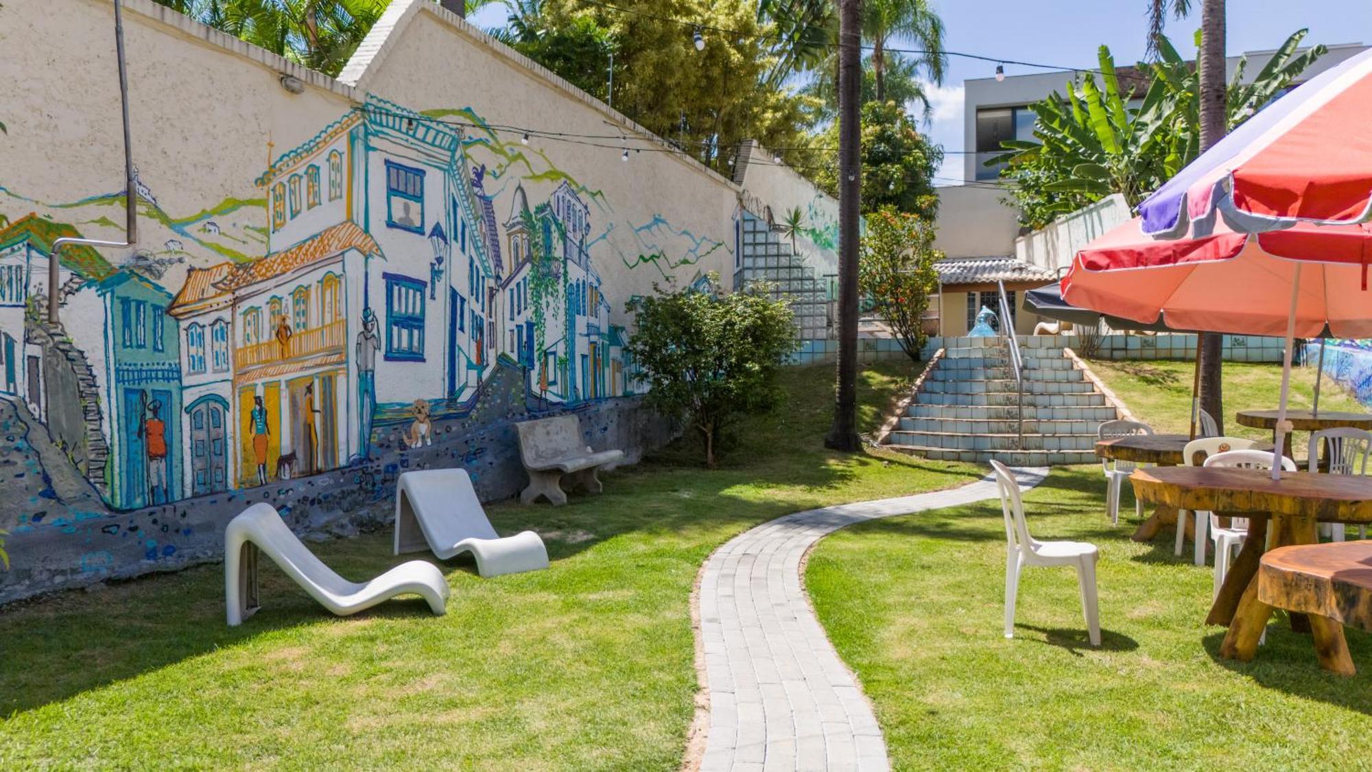 Woods Hostel 贝洛哈里桑塔 外观 照片